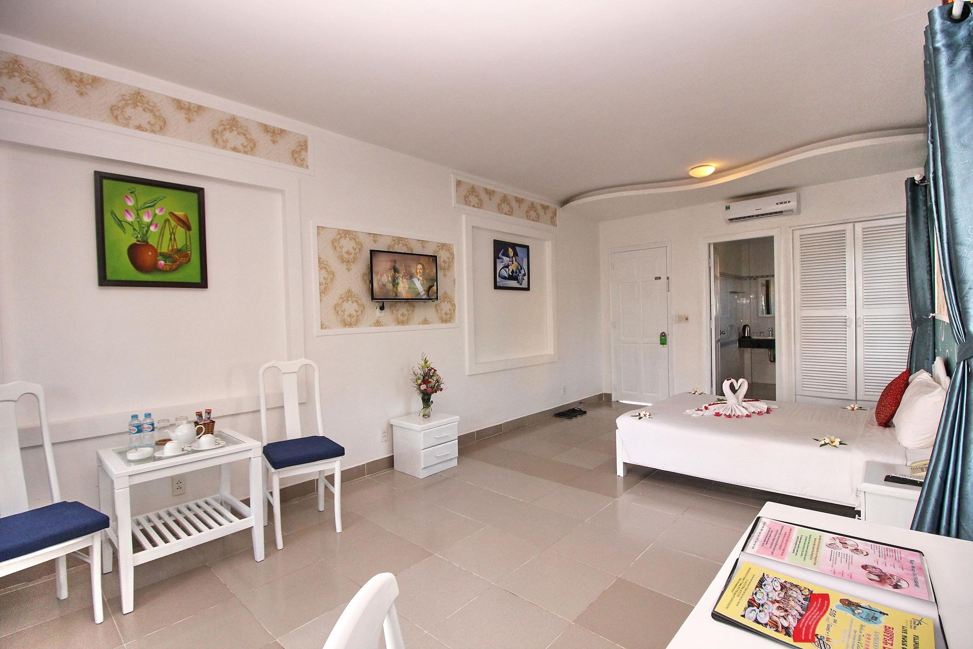Little Paris Resort Phan Thiết Zewnętrze zdjęcie